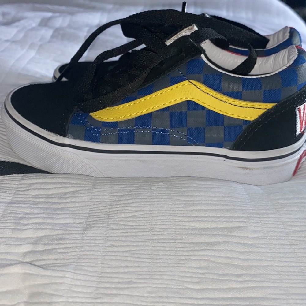 Checker vans - Picture 2 of 7